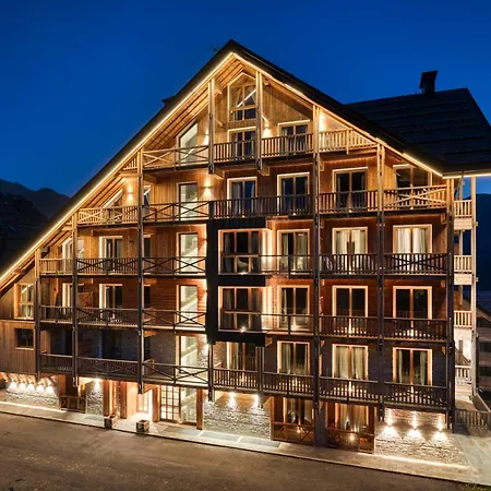Chalet Deluxe Attico Everest - Le Di Bart Appartamento *
